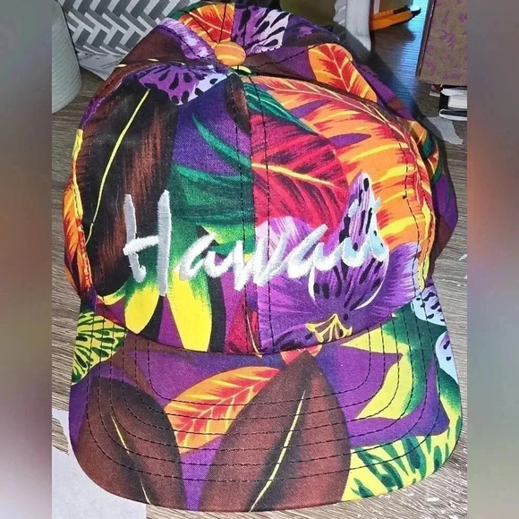 NWOT Vintage Hawaii Hat Baseball Cap Bright Tropical Floral Snap Back One Size - Picture 1 of 4